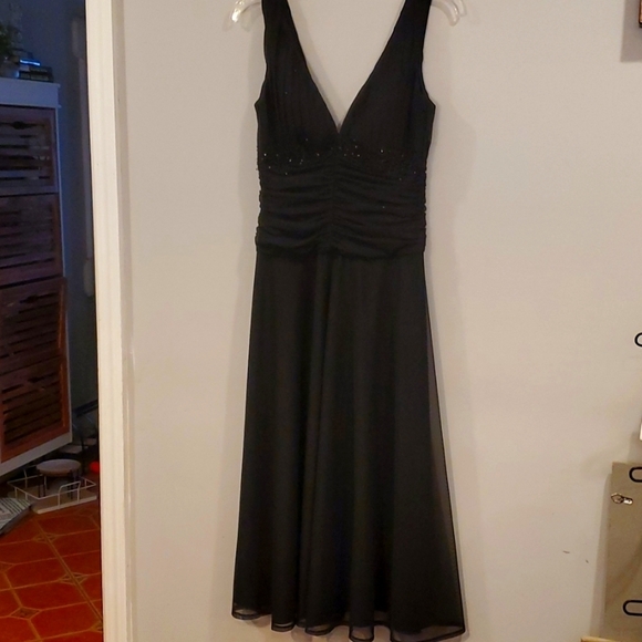 JS Boutique sleeveless cocktail dress - Picture 1 of 5